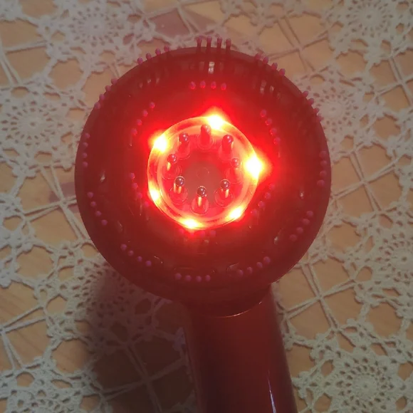 Red Multi-Functional Massage Comb - Picture 9 of 15